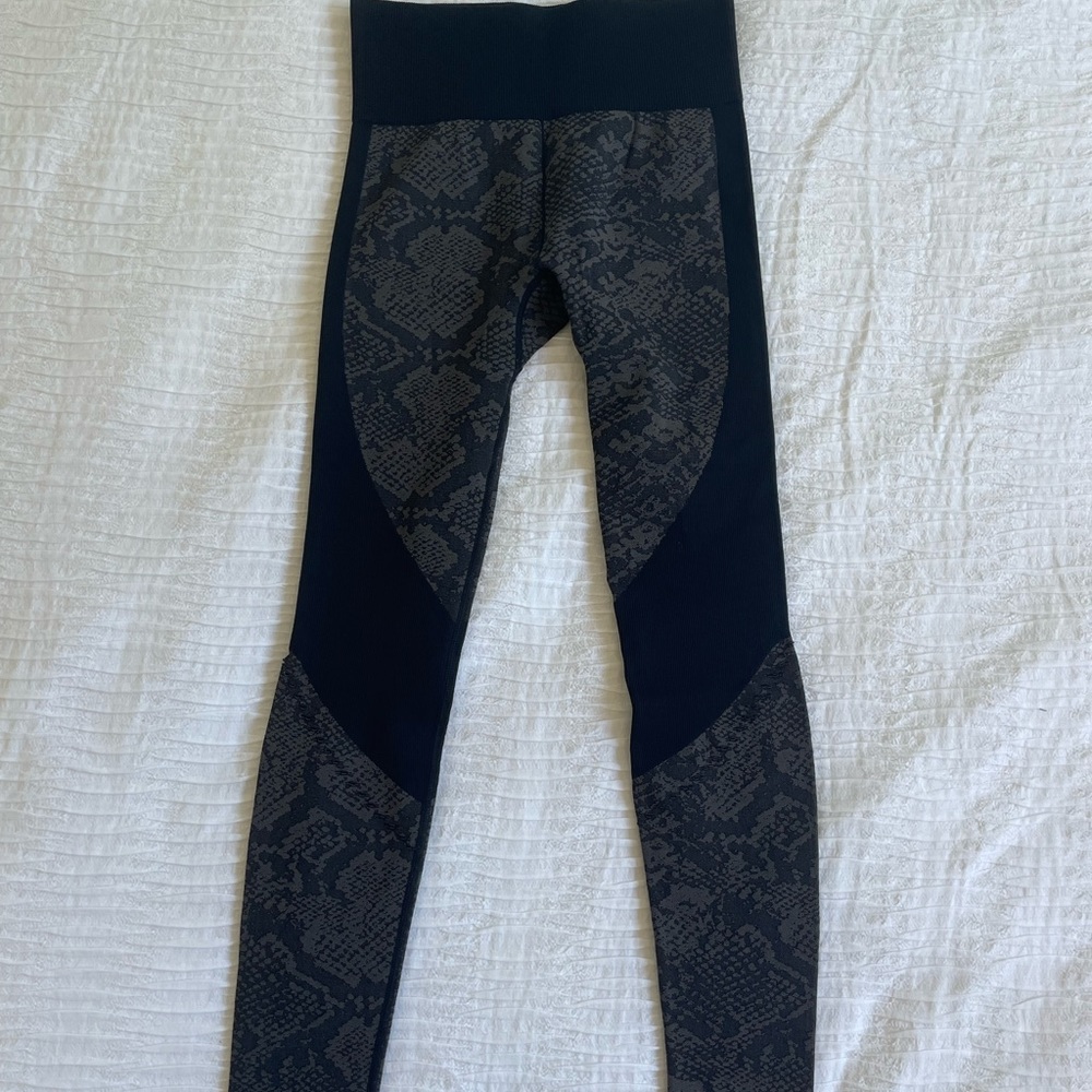 Seamless leggings